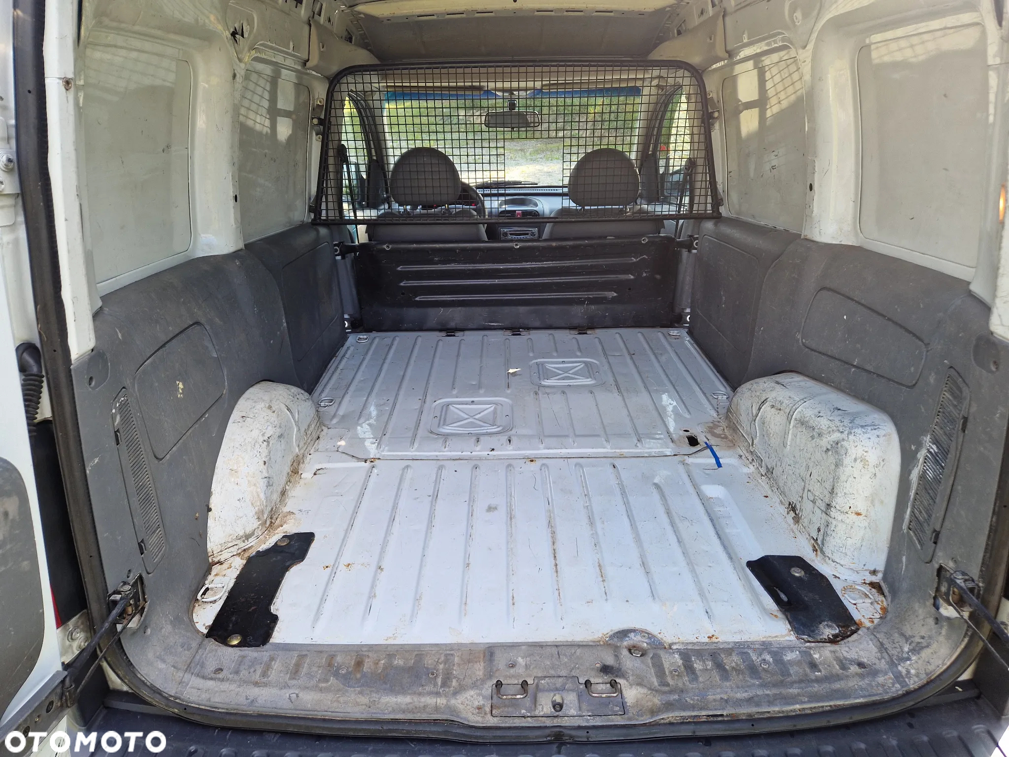 Opel COMBO - 17