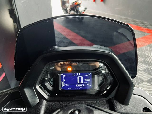 Yamaha NMAX 125 - 12