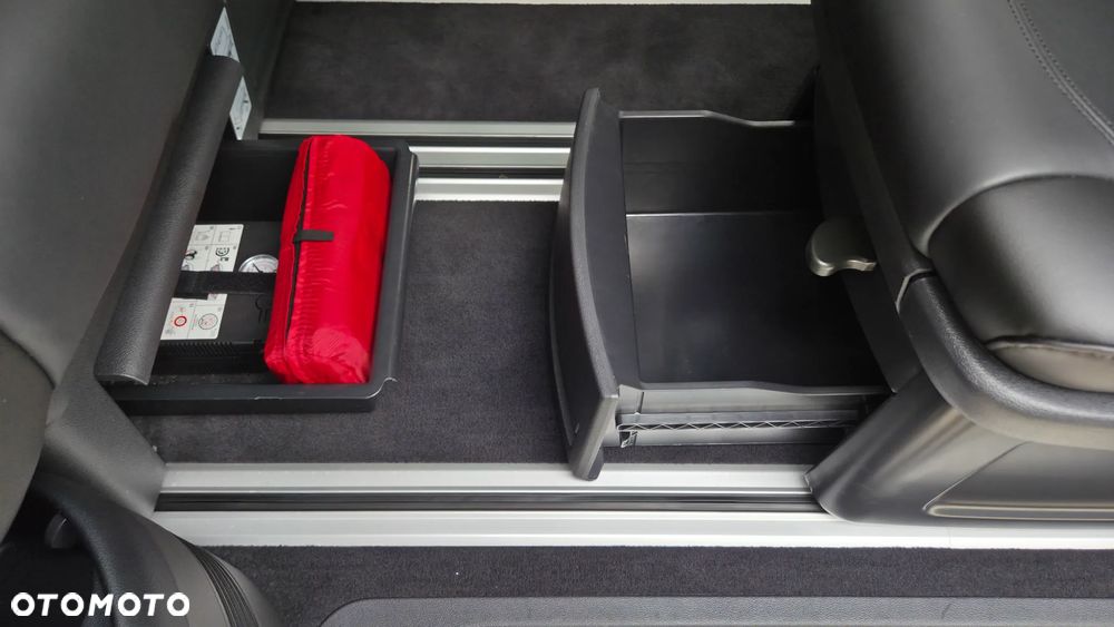 Volkswagen Multivan 2.0 TDI L1 Highline 4Motion DSG - 30