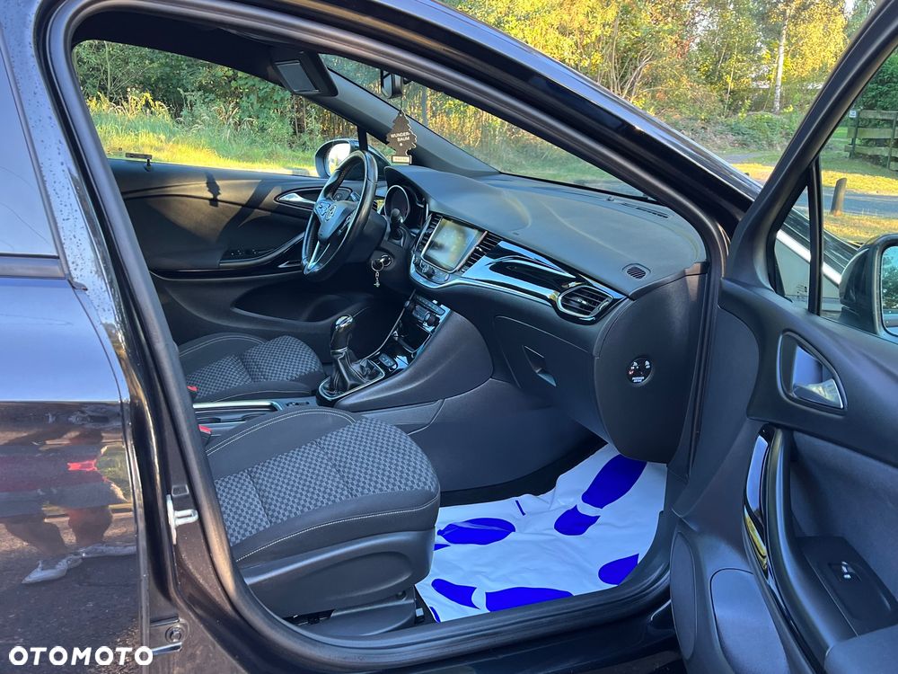 Opel Astra 1.4 Turbo Business - 28