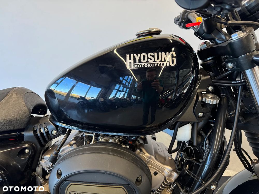 Hyosung GV - 11