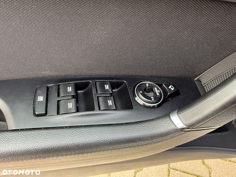 Hyundai i40 Kombi 1.7 CRDi DCT Premium - 34