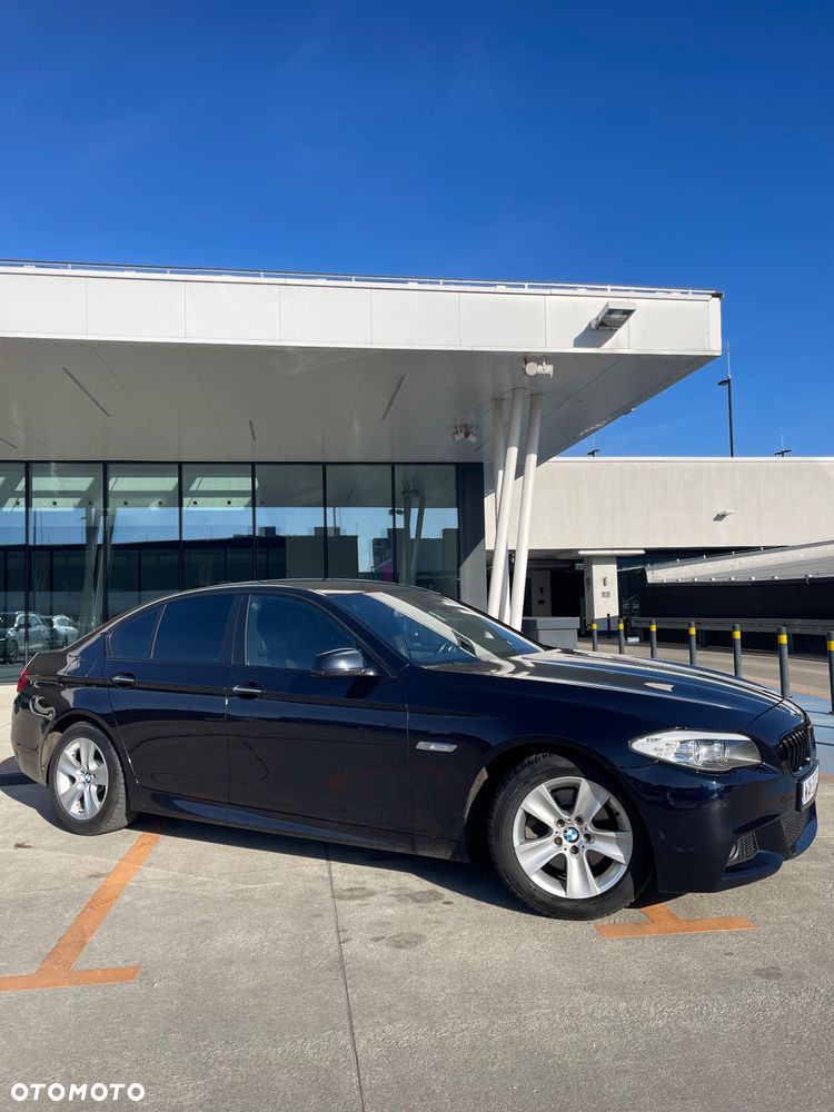 BMW Seria 5 520d Sport-Aut - 2