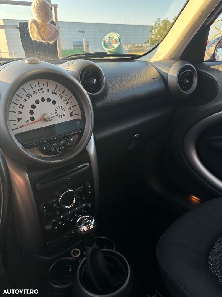 Mini Countryman One D - 22
