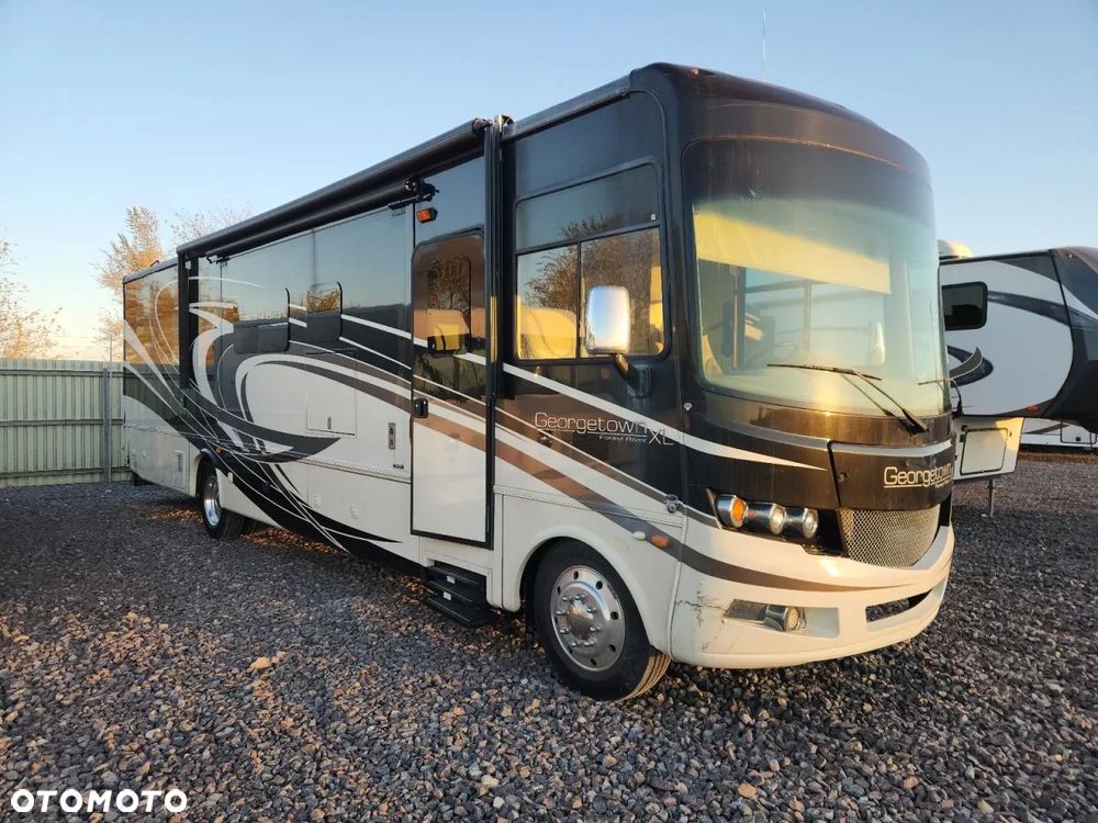 Ford Sunseeker E-450 Cutaway - 19