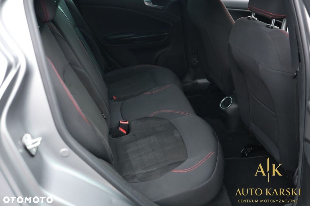 Alfa Romeo Giulietta - 33