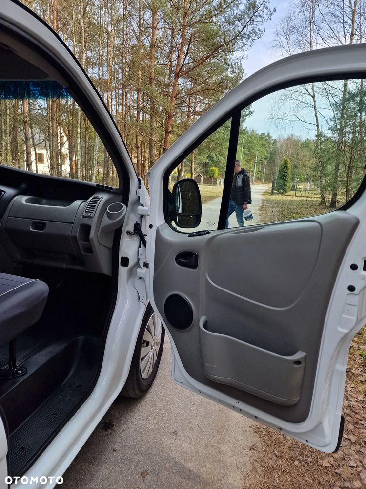 Renault Trafic - 14