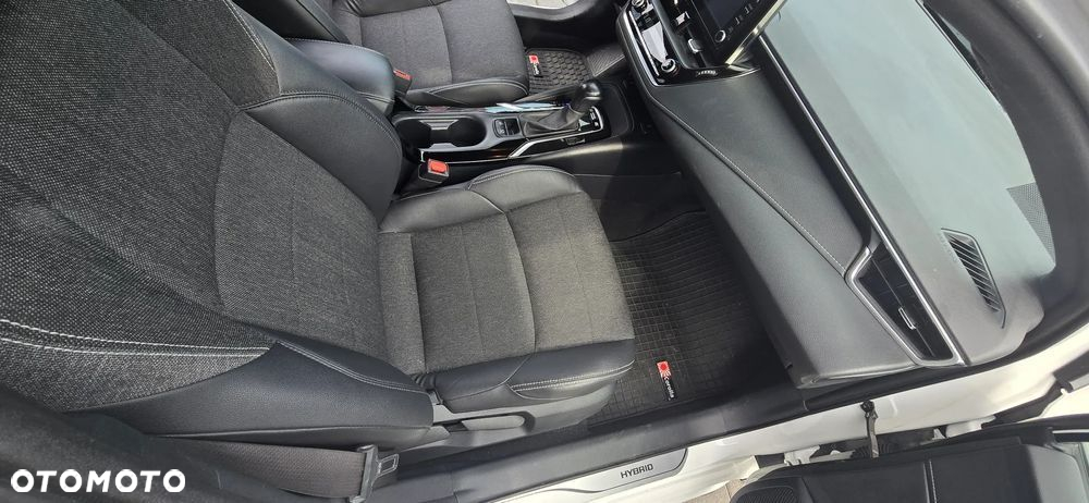 Toyota Corolla 2.0 Hybrid Comfort - 15