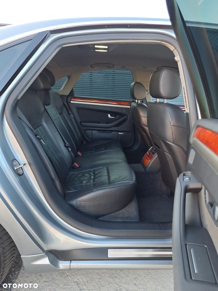 Audi A8 4.2 FSI Quattro - 30