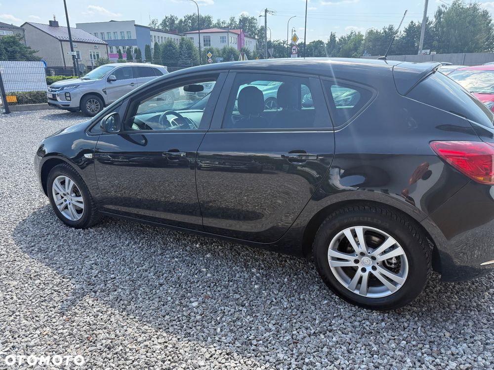 Opel Astra 1.4 T Cosmo - 27