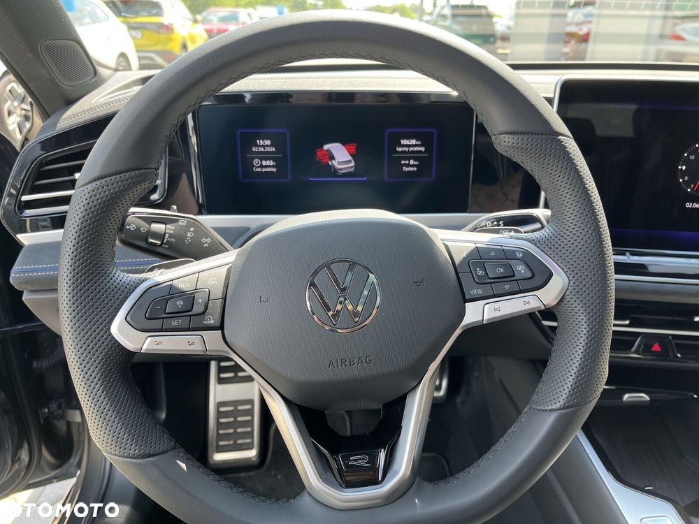 Volkswagen Passat - 31