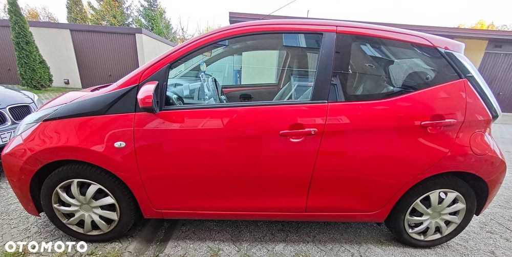 Toyota Aygo x-play Eco - 12
