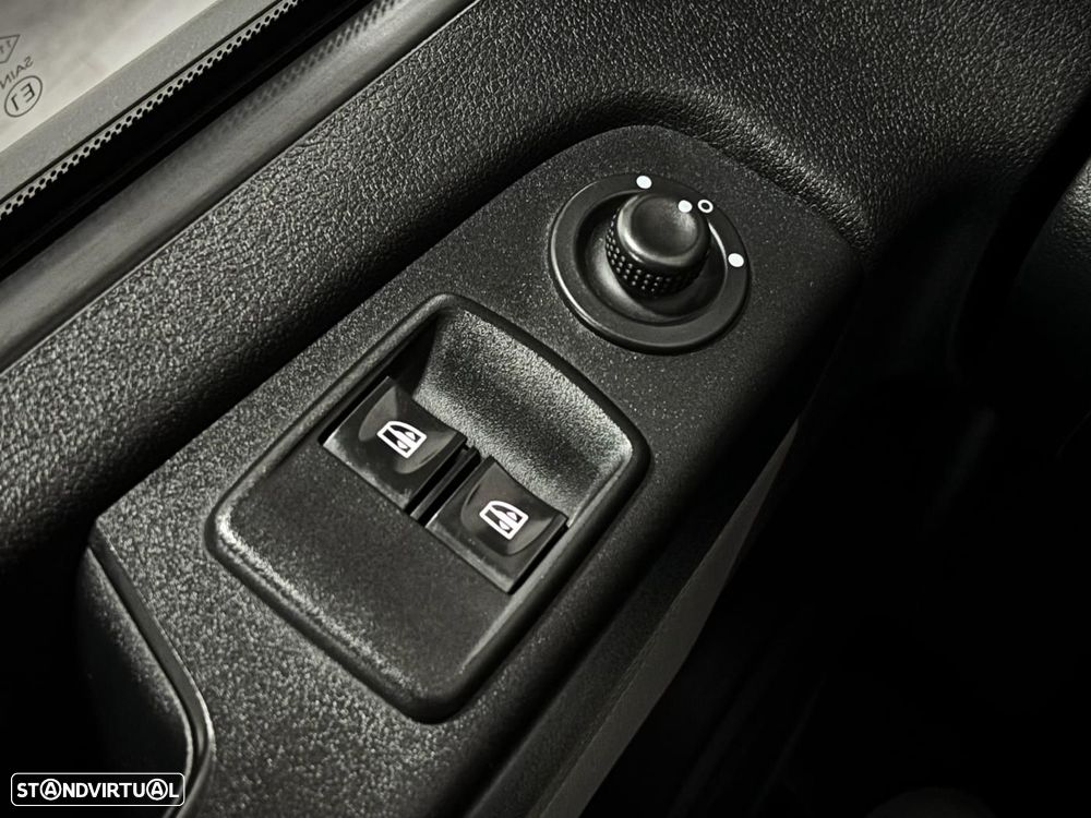 Renault Trafic 1.6 dCi L2H1 1.2T SS - 25