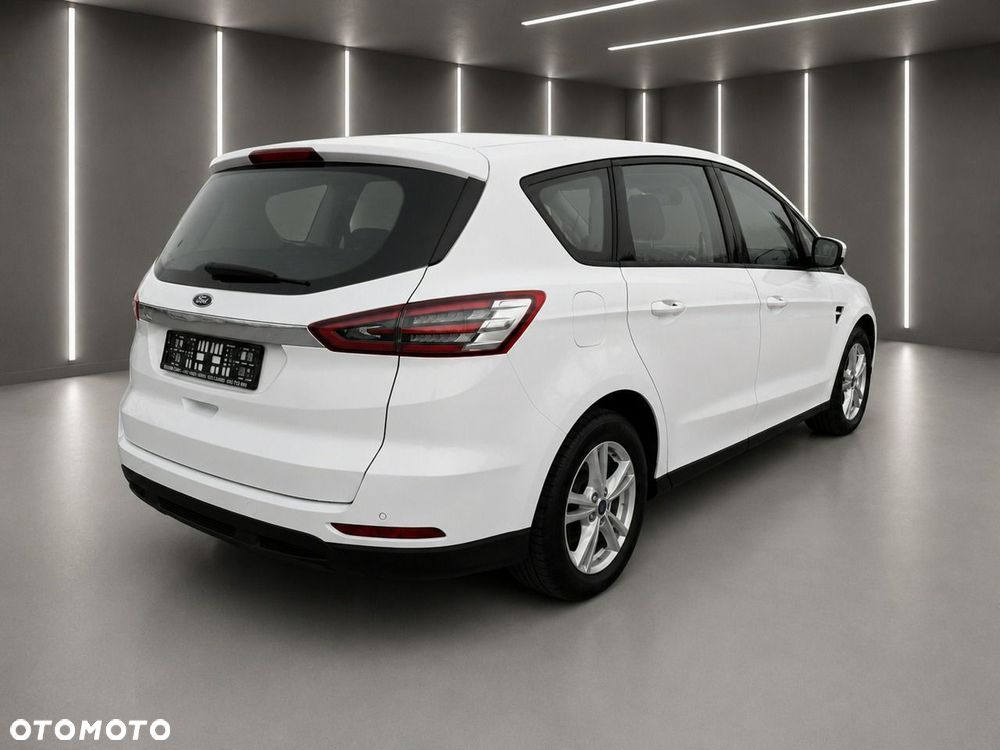 Ford S-Max - 8