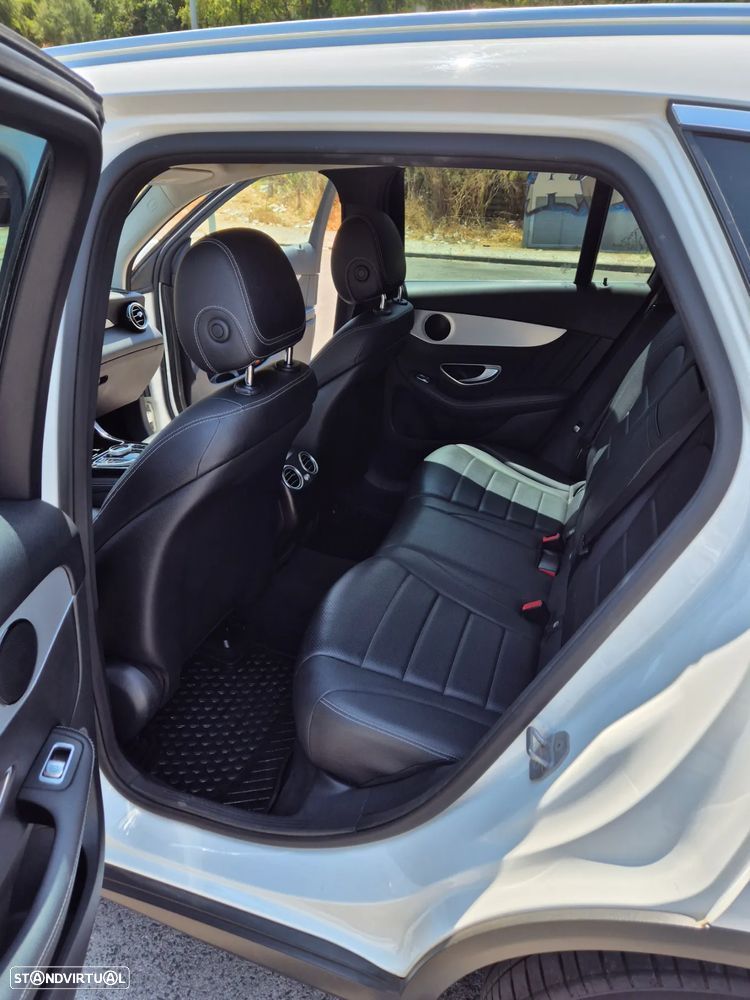Mercedes-Benz GLC 250 d AMG Line 4-Matic - 14