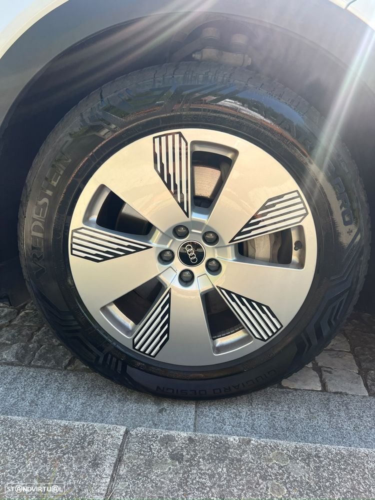 Audi e-tron 50 quattro - 10