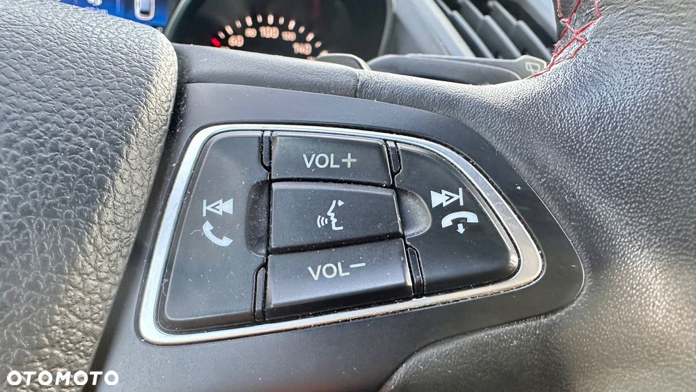 Ford Kuga 2.0 TDCi 4x4 ST-Line - 24