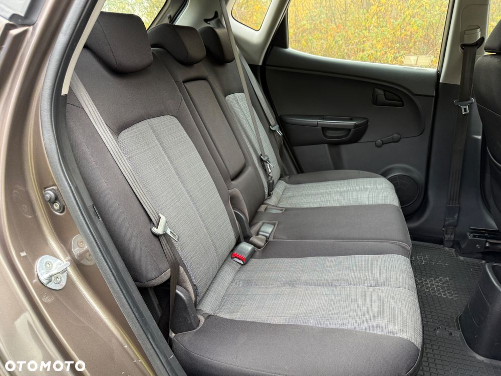 Kia Venga 1.4 M - 15