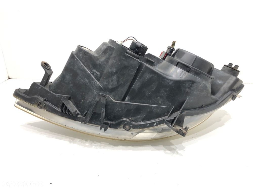 REFLEKTOR PRAWY PRZÓD  PEUGEOT 307 (3A/C) 2000 - 2012 2.0 HDi 90 66 kW [90 KM] olej napędowy 2000 - 3