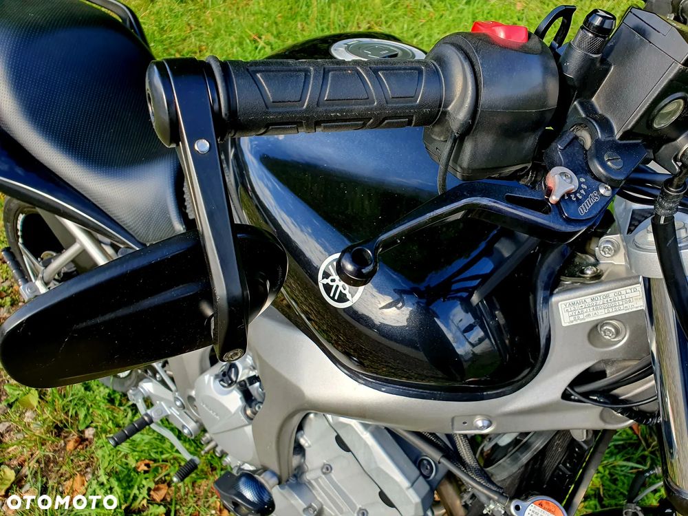 Yamaha FZ6 - 11