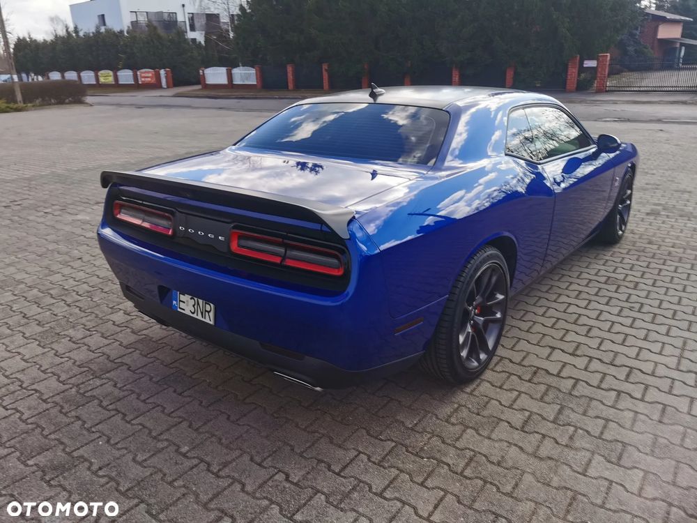 Dodge Challenger 6.4 Scat Pack - 8