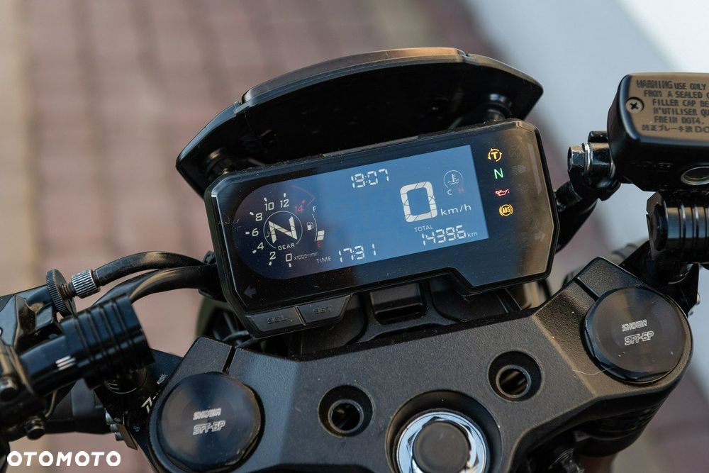 Honda CB - 10