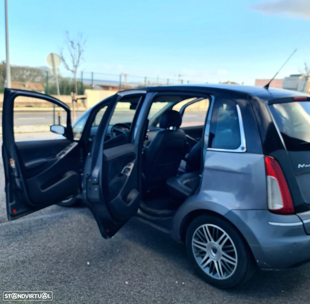 Lancia Musa 1.3 16V M-jet Oro Executive - 27