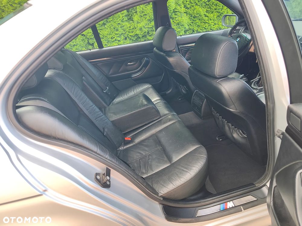 BMW Seria 5 - 21