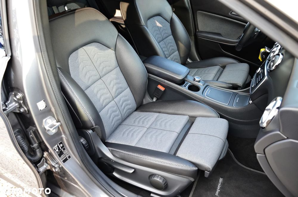 Mercedes-Benz GLA 180 (CDI) d 7G-DCT Style - 39