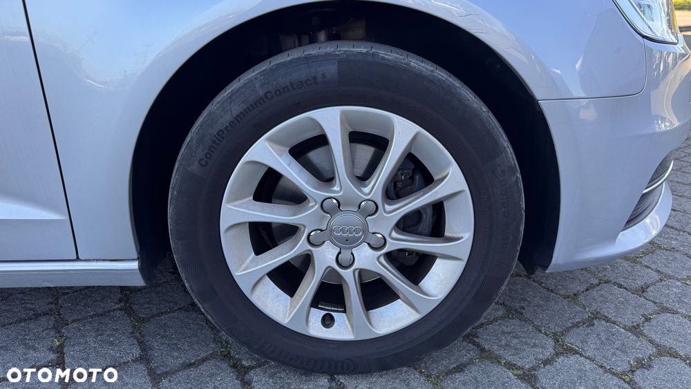 Audi A3 3-drzwiowe 1.4 TFSI Attraction - 35