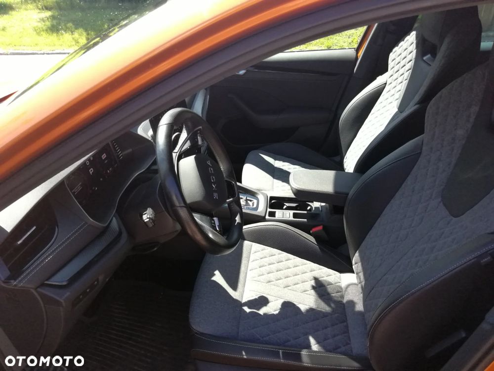 Skoda Octavia 1.5 TSI mHEV Sportline DSG - 5