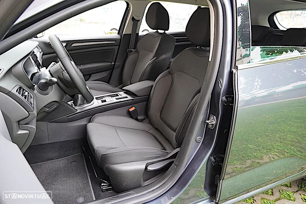 Renault Mégane Sport Tourer 1.5 Blue dCi Equilibre - 14