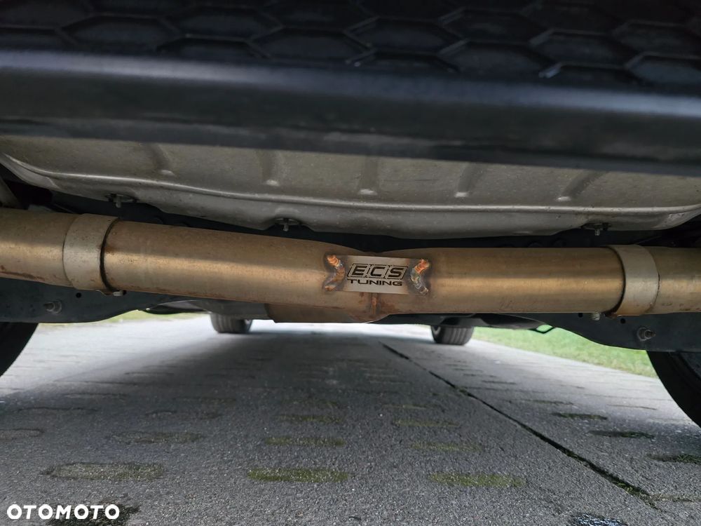 Volkswagen Golf GTI (BlueMotion Technology) Performance - 18