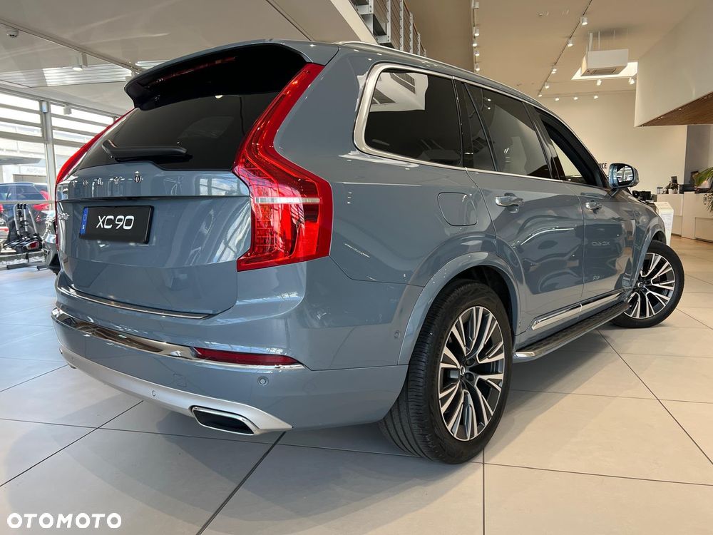 Volvo XC 90 B5 D AWD Ultimate Dark 7os - 2