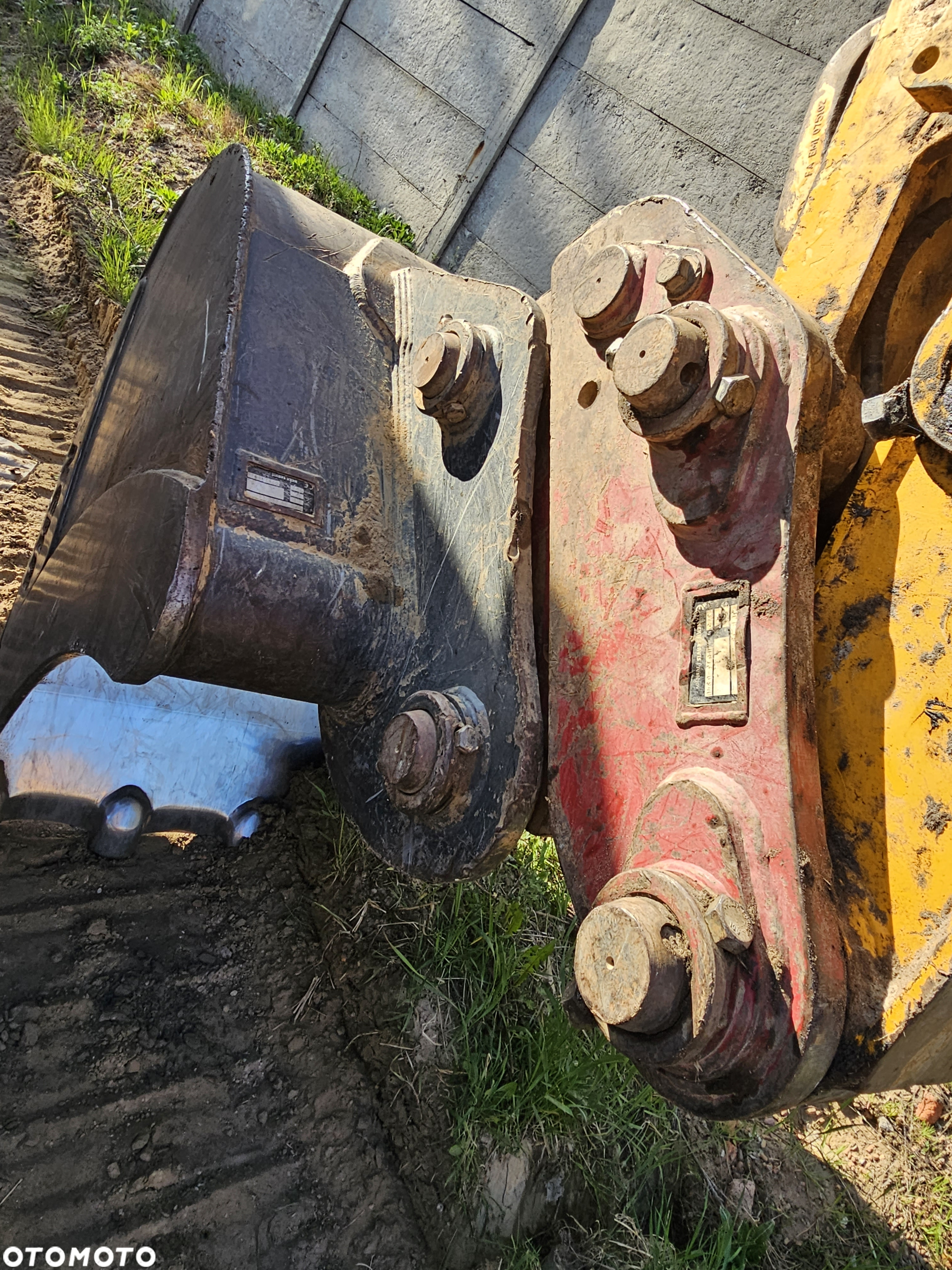 JCB JS220LC - 9