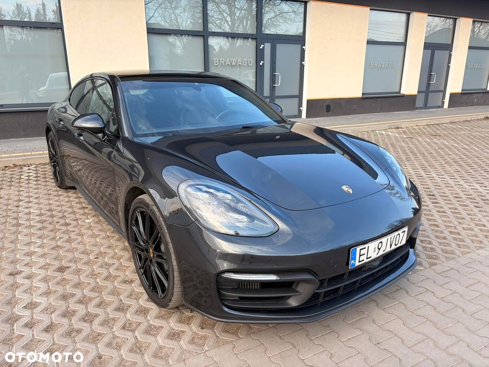 Porsche Panamera - 3