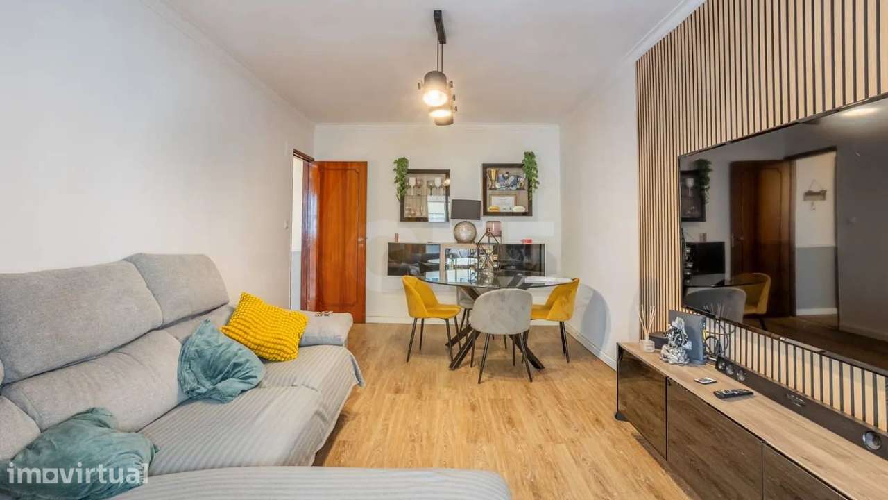 Apartamento T2 Renovado | Casal de São de Brás,Amadora - Grande imagem: 2/20
