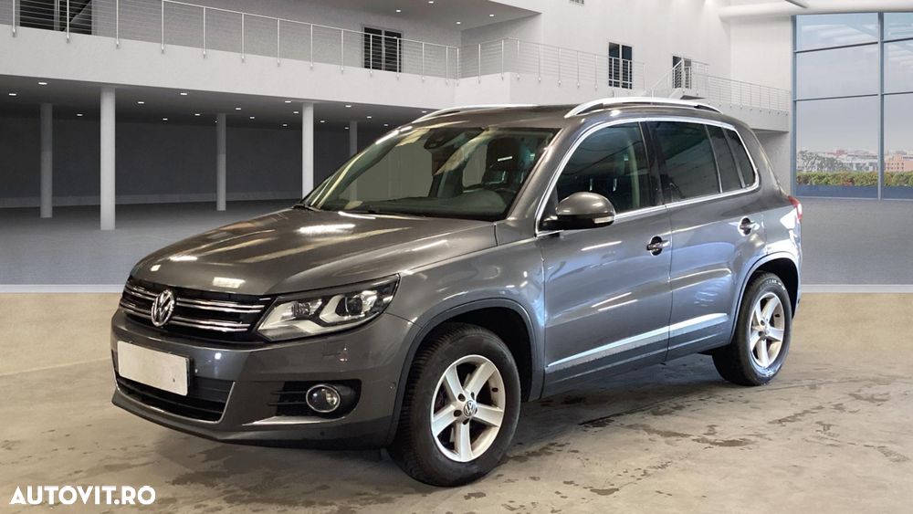 Volkswagen Tiguan 2.0 TDI DPF BlueMotion Technology Lounge Sport & Style - 1