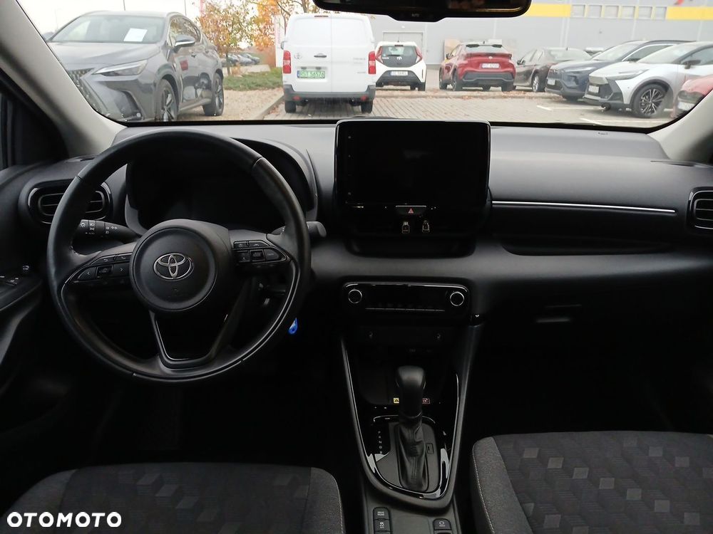 Toyota Yaris Hybrid 1.5 Style - 11