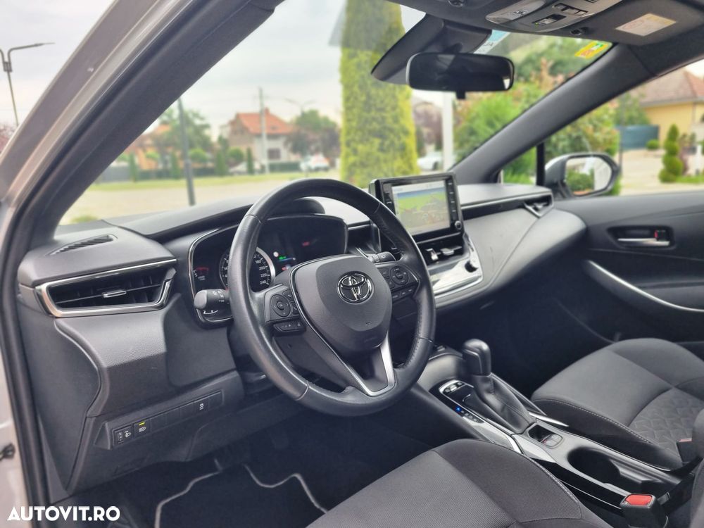 Toyota Corolla 1.8 HSD Dynamic - 12