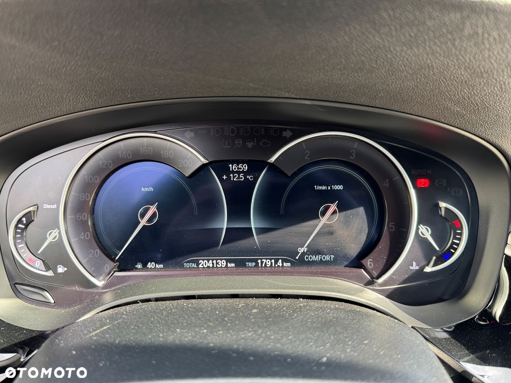 BMW Seria 5 520d xDrive Sport Line sport - 25