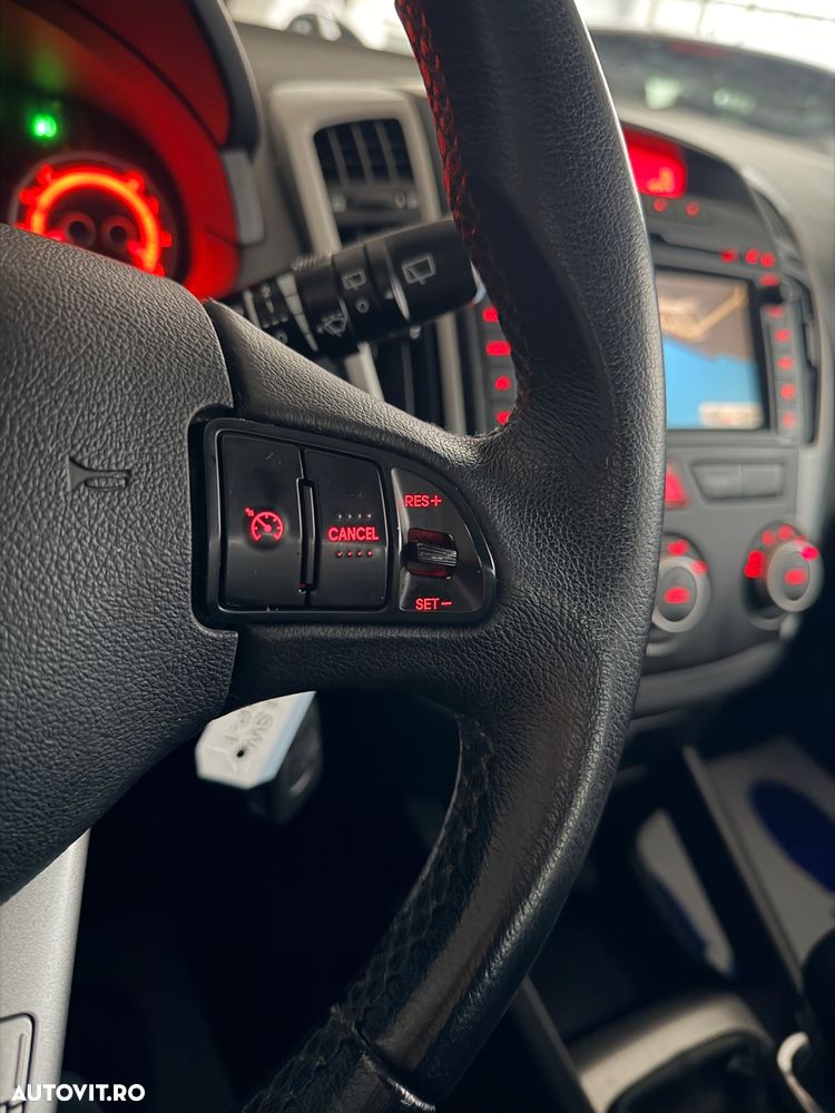 Kia Ceed 1.4 CVVT SW LX - 13