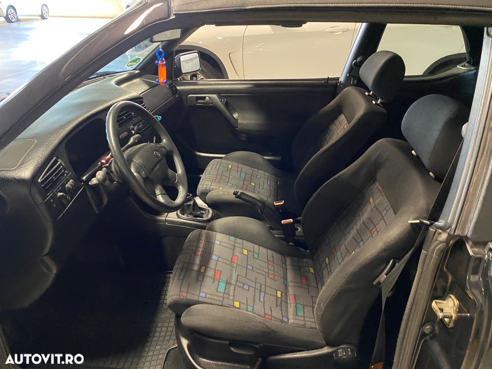Volkswagen Golf - 13