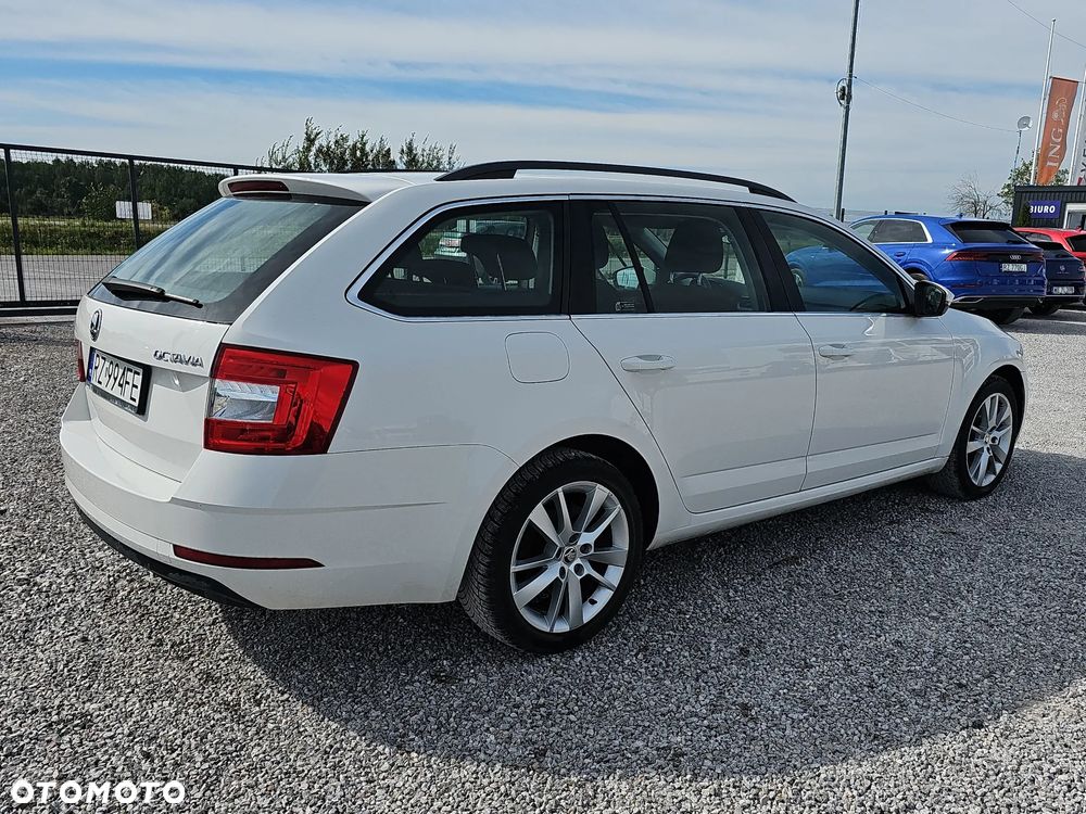 Skoda Octavia 2.0 TDI Style DSG - 6