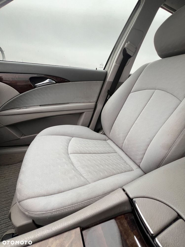 Mercedes-Benz Klasa E 200 Kompressor Automatik Classic - 27