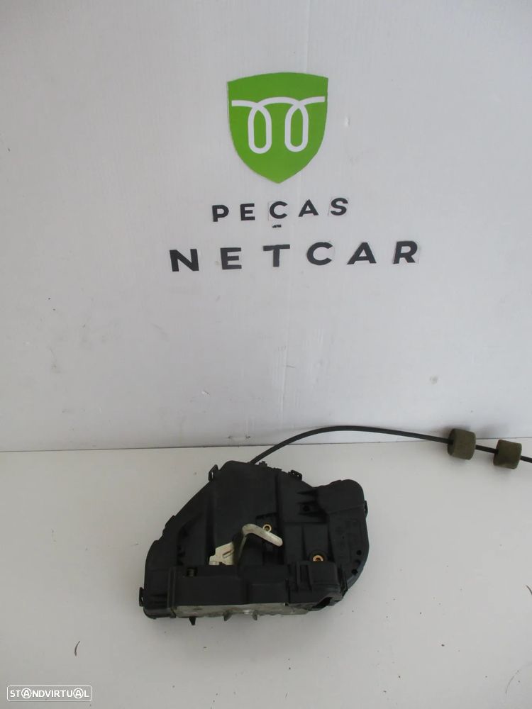 Fechadura Mercedes C220 Frente Direita - 2