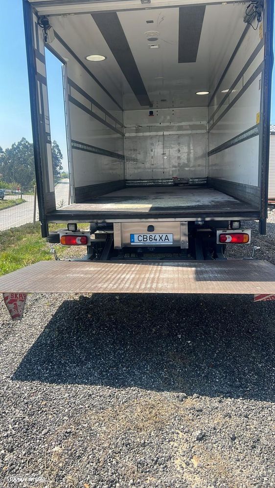 Volvo FL 240.12 11990 TONELADAS COM PLATAFORMA CAIXA - 24