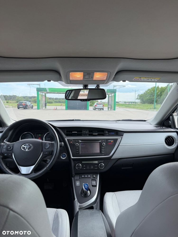 Toyota Auris - 16