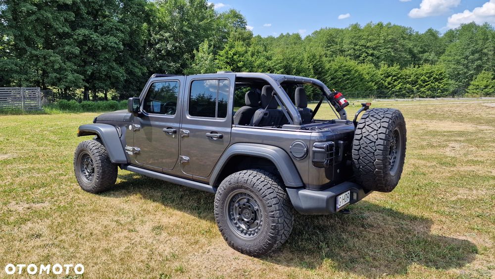 Jeep Wrangler - 14