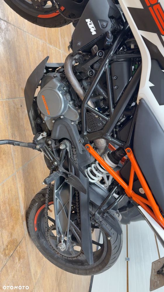 KTM Duke - 4